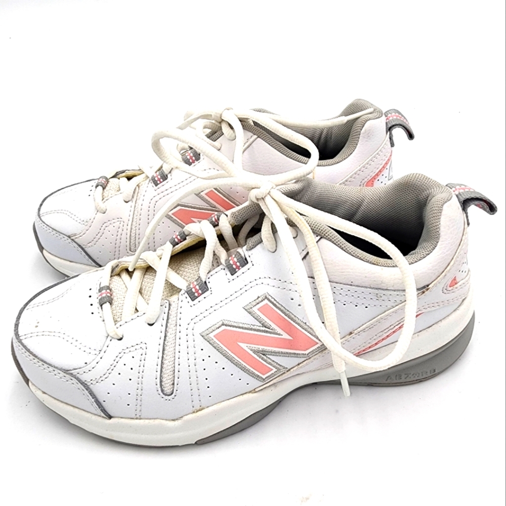 New Balance Tennis Shoes 6.5 M worn once